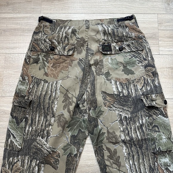 VTG Liberty Camo Cargo 6 Pocket Pants USA Made Real Tree Adjustable Waist 33x30 - Picture 3 of 8